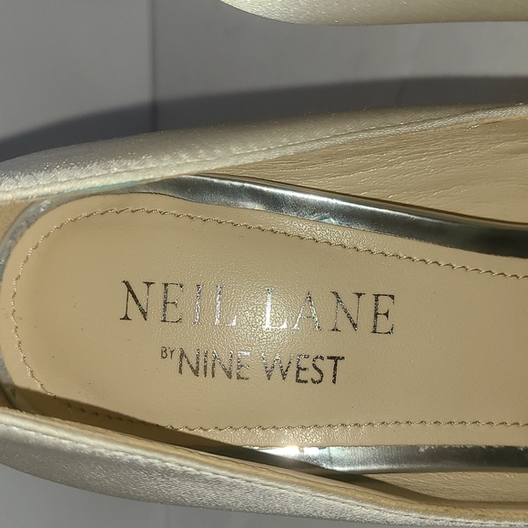 Nine West Women's Trulove2 Pump, White Satin, Size 5.5 M - Picture 7 of 10